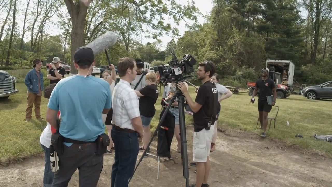 HU students filming outside.